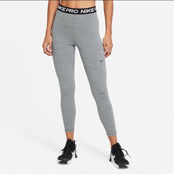 Nike Pants - Nike Pro 365 Women's High-Waisted 7/8 Mesh Panel Leggings Size M